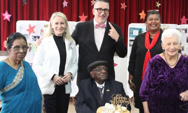 Tafta elders celebrate 90th birthdays with Chateau Gateaux and Darren Maule