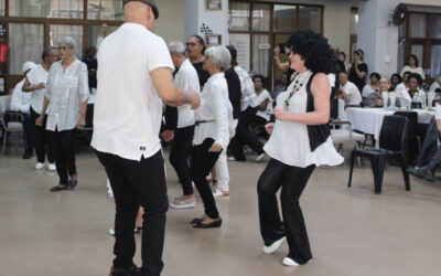 “Back in Time” with our resident volunteers!